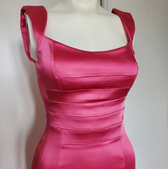 Barbie Pink Dress - Picture 2 of 10